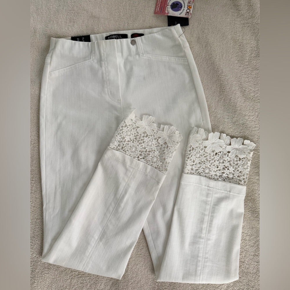Robell White Jeans with Lace Detail. Super Slim Fir Size 2